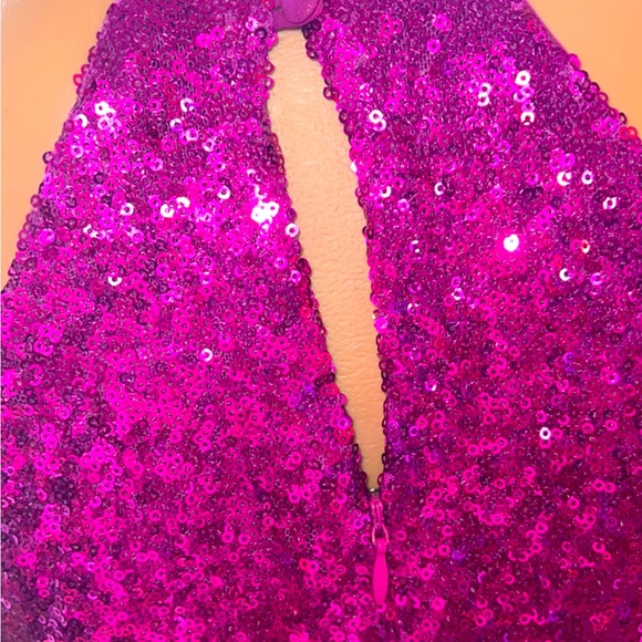 Lulu’s Hilaria Fuchsia Sequin Bodycon Mini Dress size Large - Picture 4 of 13